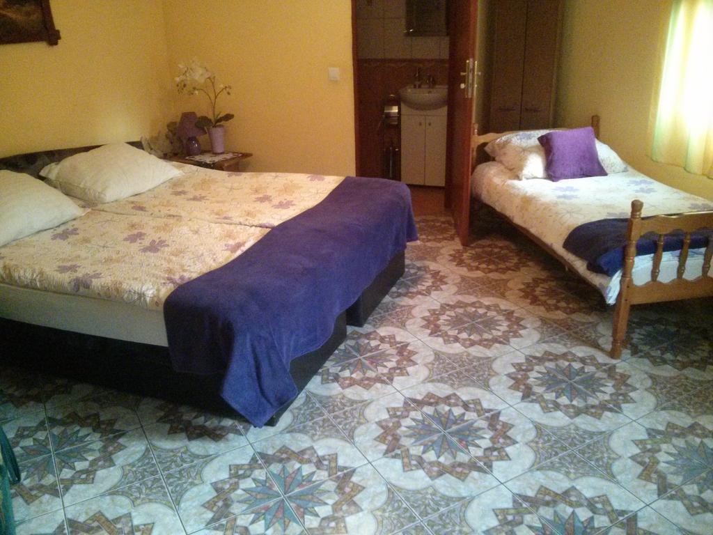 Bed and Breakfast Zbójna Debra Golejów Habitación foto